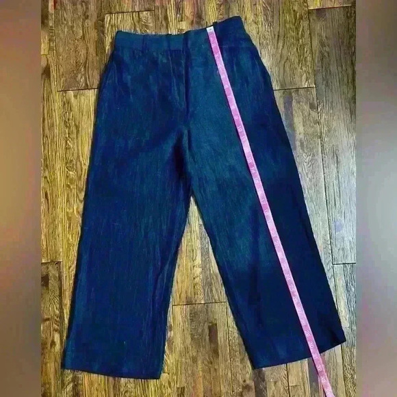 ARITZIA BABATON The Agency Crepe Cropped Pant in Navy - Picture 6 of 14